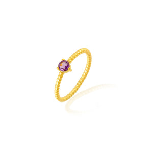 Anillo fino con bolitas de bronce chapado en oro de 18K con piedra mineral amatista