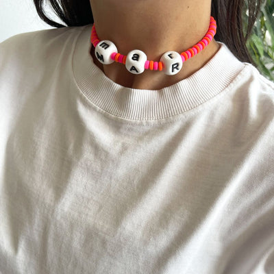 Collar con nombre de colores