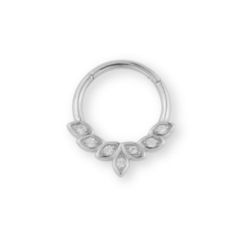 Piercing de aro de Plata de Ley con acabado rodiado y circonitas blancas ideal para nariz o oreja