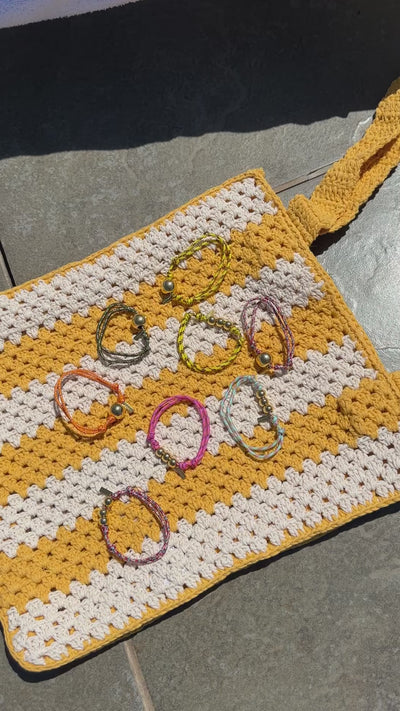 pulseras de colores de verano