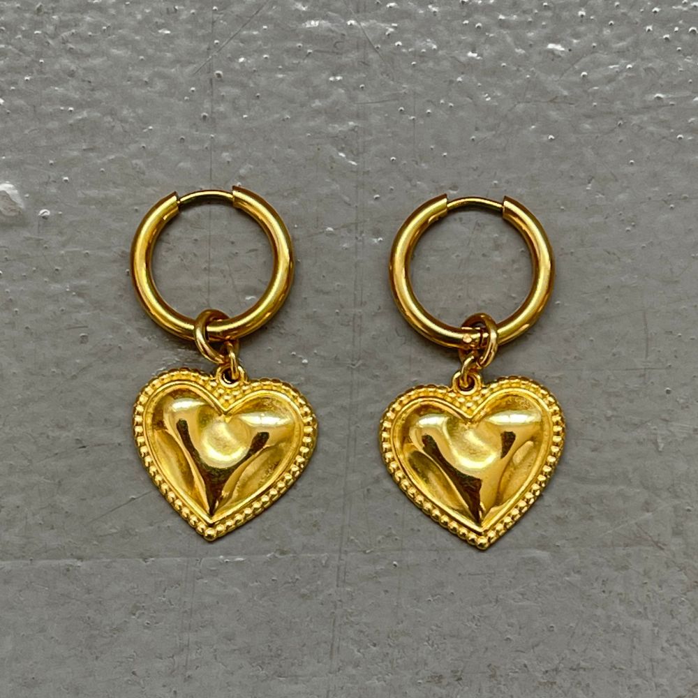 Lover Earrings (1 Unit)