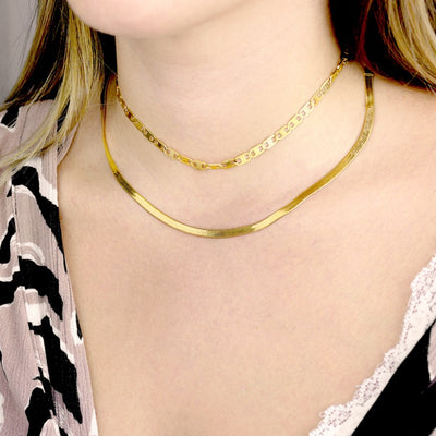 Collar choker acero dorado waterproof para mujer tipo banana o gucci